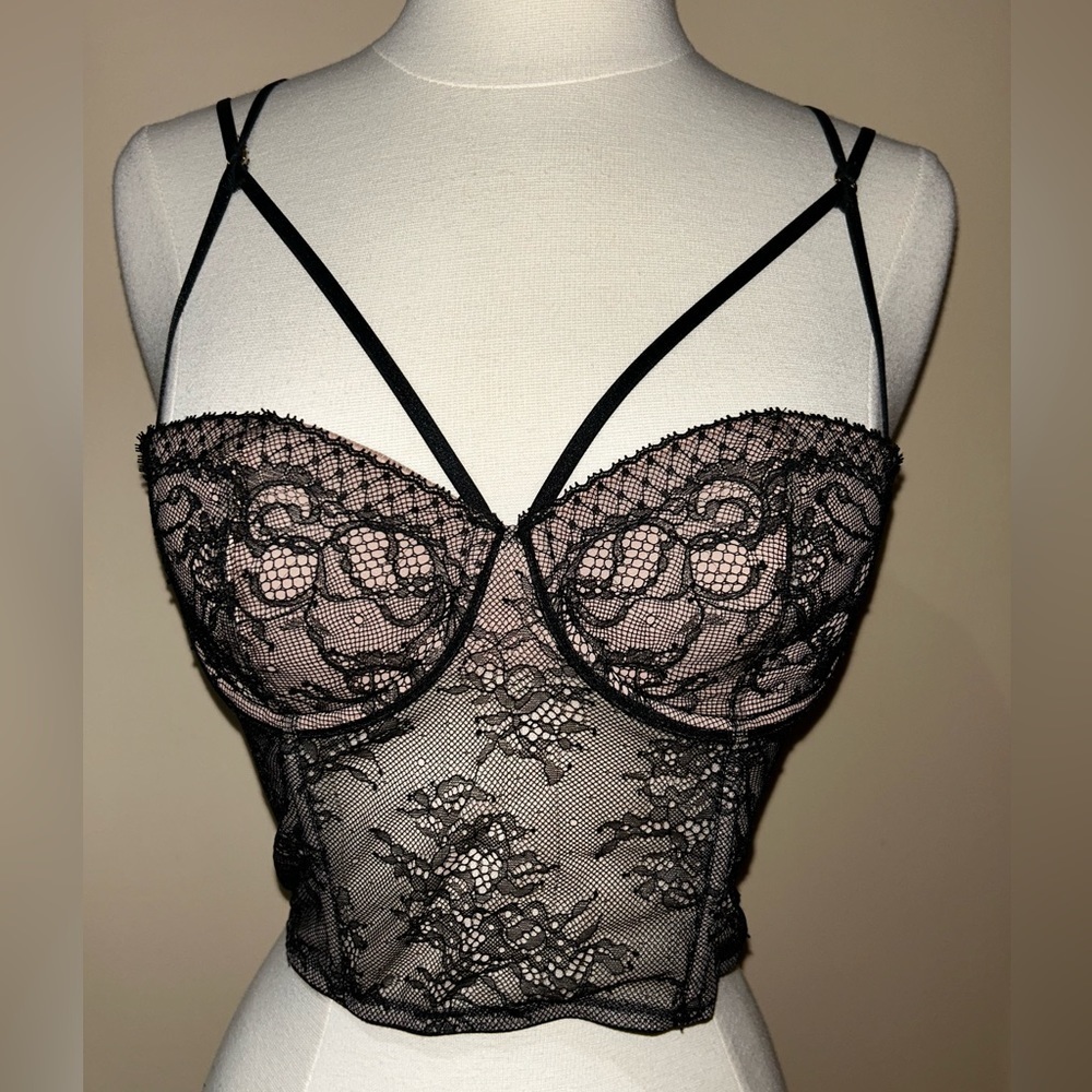 Victoria Secret lace corset 34B NWT